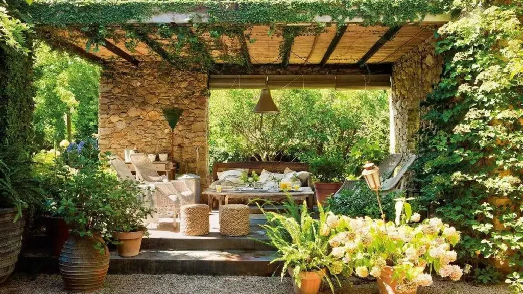 5 Pflanzen verwandeln Ihren Balkon in eine kühle Oase – So funktioniert’s